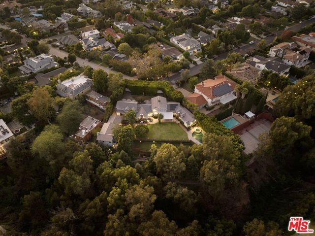 196 Granville Avenue, Los Angeles, CA 90049