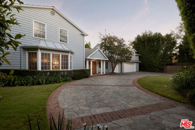 196 Granville Avenue, Los Angeles, CA 90049