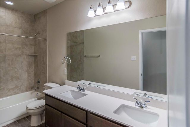 204 Rollingwood DR, San Marcos, TX 78666