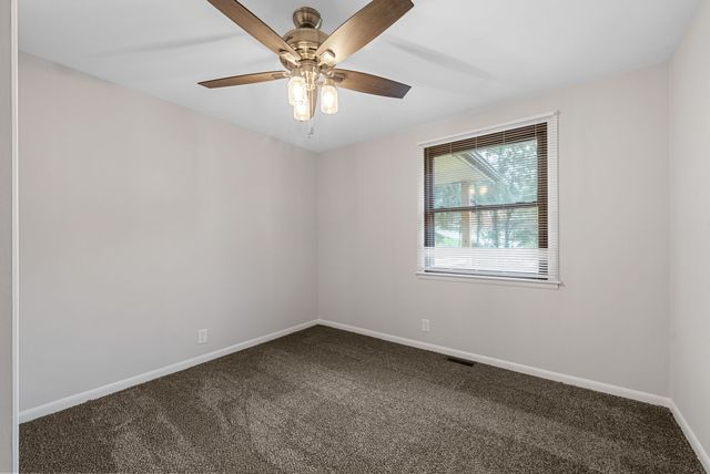 209 Downer Dr, Clarksville, TN 37042