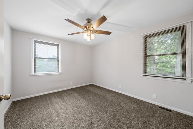 209 Downer Dr, Clarksville, TN 37042