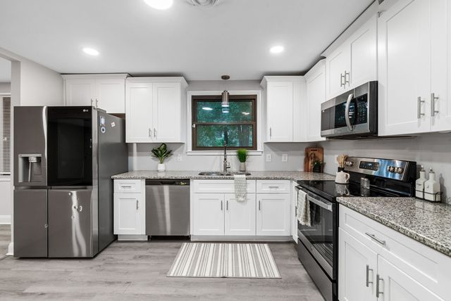 209 Downer Dr, Clarksville, TN 37042