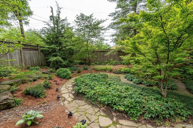1016 E Maxwell Lane, Bloomington, IN 47401