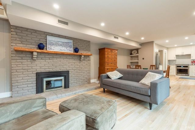 1016 E Maxwell Lane, Bloomington, IN 47401