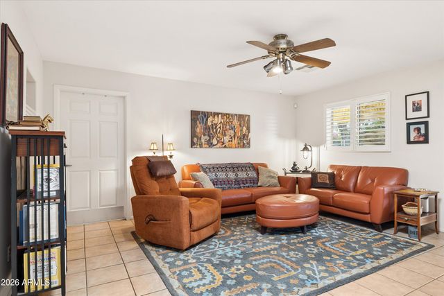 1929 E CLARENDON Avenue, Phoenix, AZ 85016