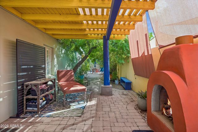 1929 E CLARENDON Avenue, Phoenix, AZ 85016