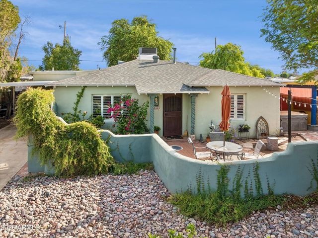 1929 E CLARENDON Avenue, Phoenix, AZ 85016