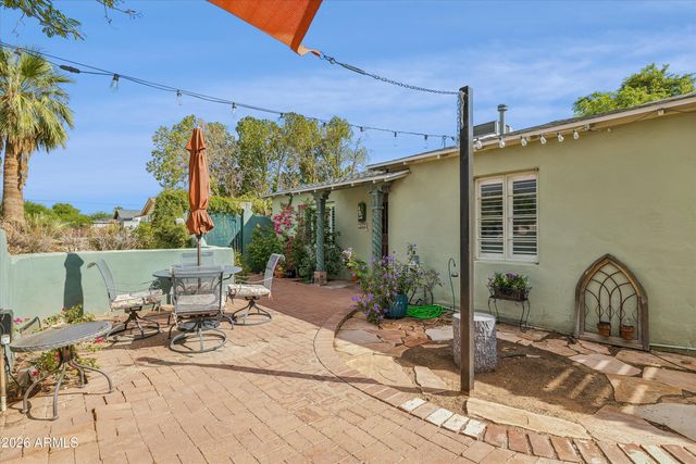 1929 E CLARENDON Avenue, Phoenix, AZ 85016