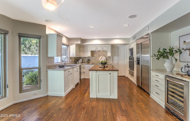 7337 E ECHO Lane, Scottsdale, AZ 85258