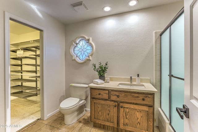 7337 E ECHO Lane, Scottsdale, AZ 85258