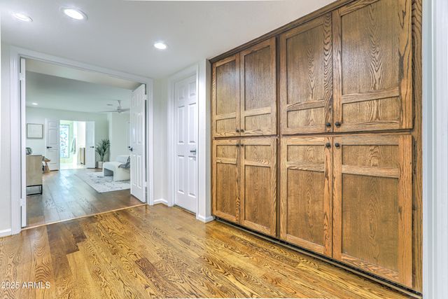 7337 E ECHO Lane, Scottsdale, AZ 85258