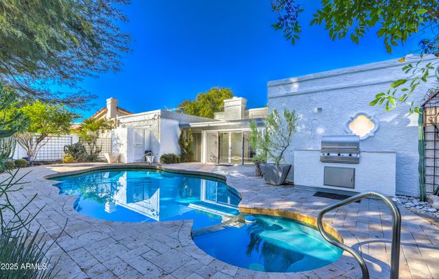 7337 E ECHO Lane, Scottsdale, AZ 85258