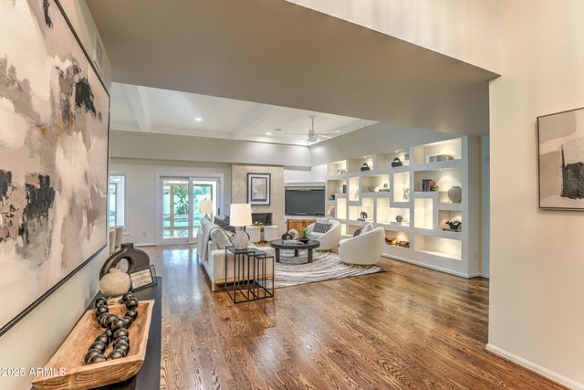 7337 E ECHO Lane, Scottsdale, AZ 85258