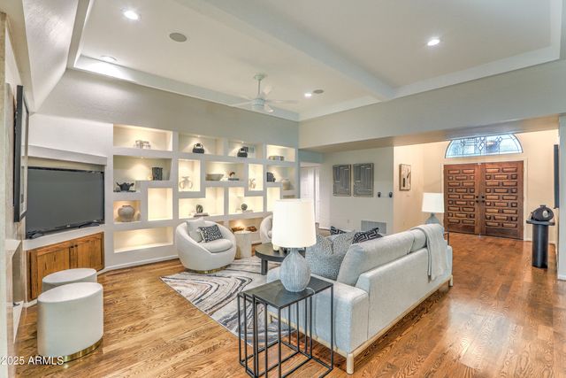 7337 E ECHO Lane, Scottsdale, AZ 85258