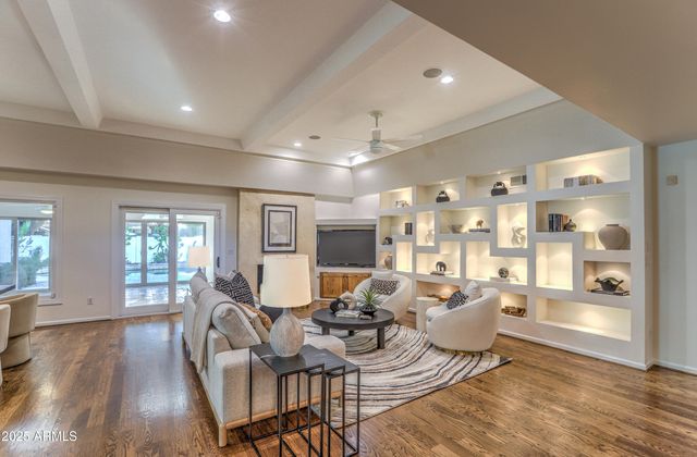 7337 E ECHO Lane, Scottsdale, AZ 85258