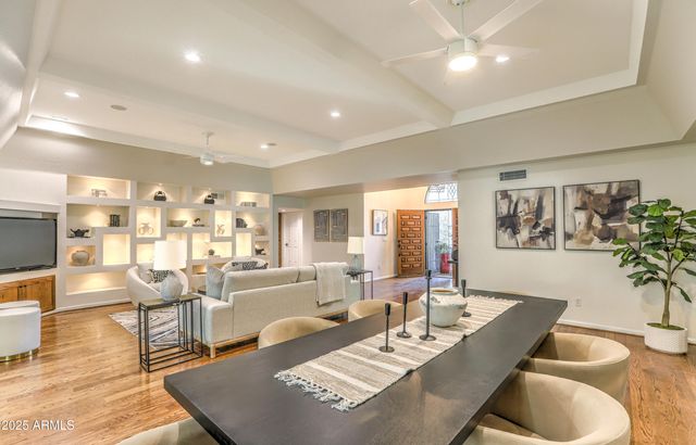 7337 E ECHO Lane, Scottsdale, AZ 85258