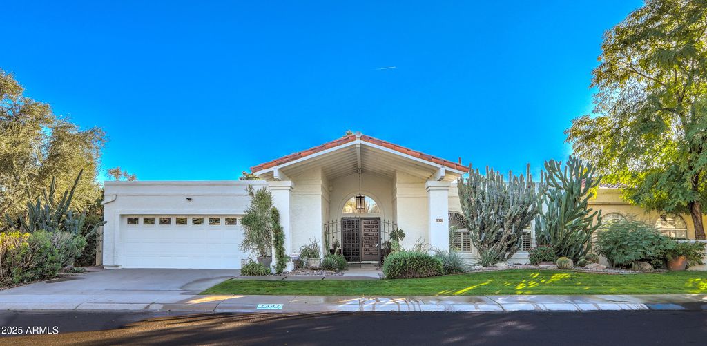 7337 E ECHO Lane, Scottsdale, AZ 85258