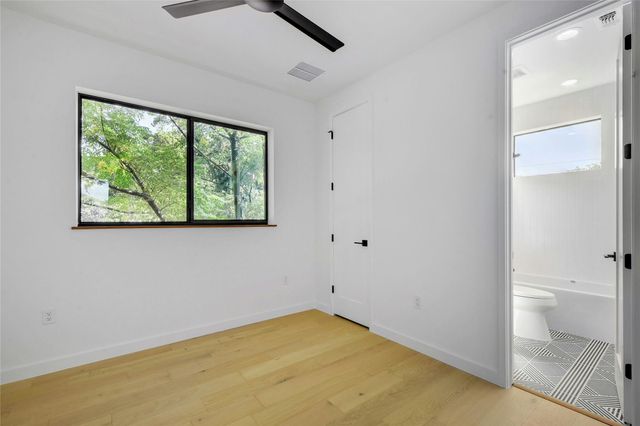 1202 Perez ST A, Austin, TX 78721