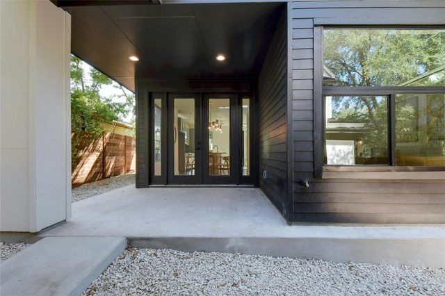 1202 Perez ST A, Austin, TX 78721