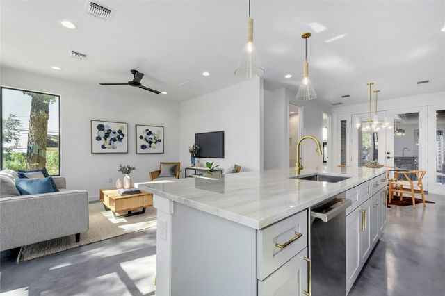 1202 Perez ST A, Austin, TX 78721