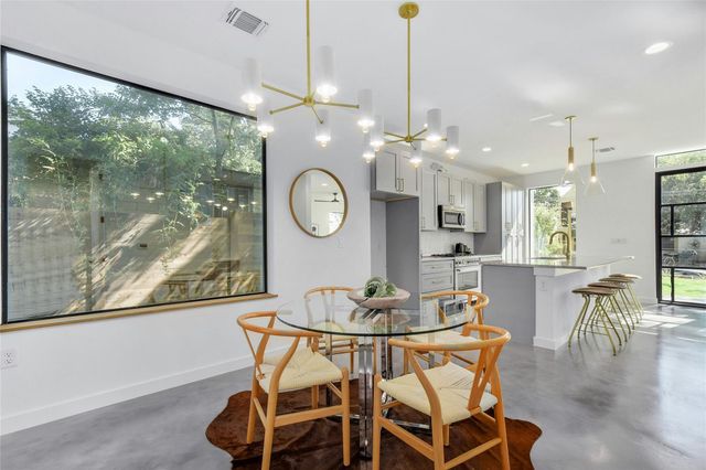 1202 Perez ST A, Austin, TX 78721