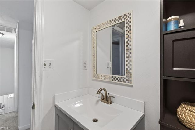 727 Broad ST, Portsmouth, VA 23707