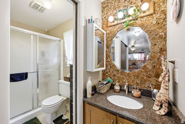 1582 N EMERALD DR, Layton, UT 84040