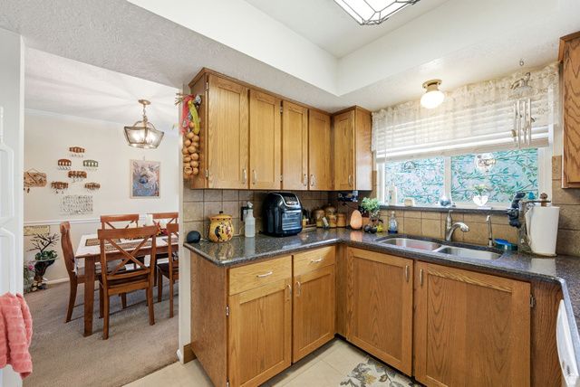 1582 N EMERALD DR, Layton, UT 84040