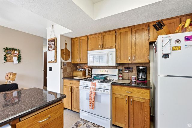 1582 N EMERALD DR, Layton, UT 84040