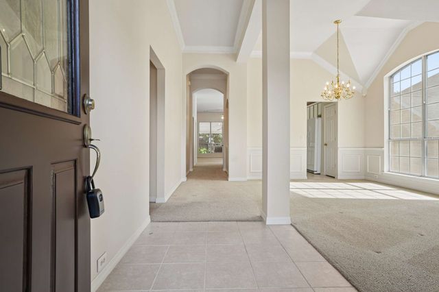 469 Crestview Point Drive, Lewisville, TX 75067