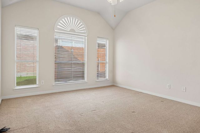 469 Crestview Point Drive, Lewisville, TX 75067