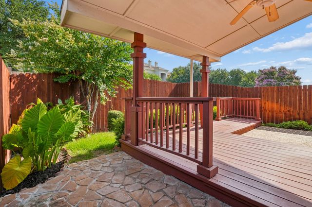 469 Crestview Point Drive, Lewisville, TX 75067