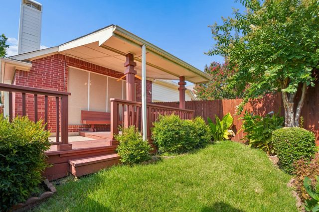 469 Crestview Point Drive, Lewisville, TX 75067