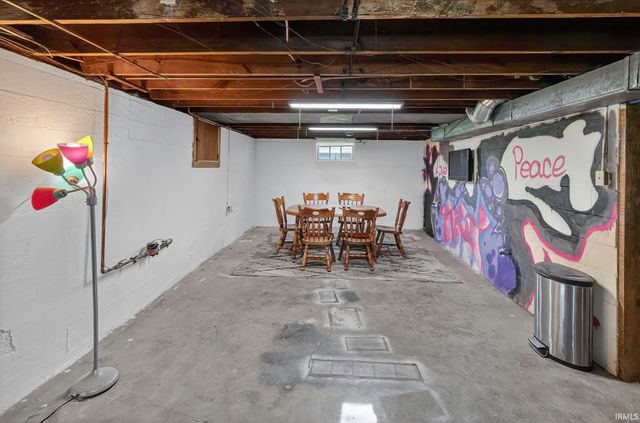 1709 Columbia Avenue, Fort Wayne, IN 46805