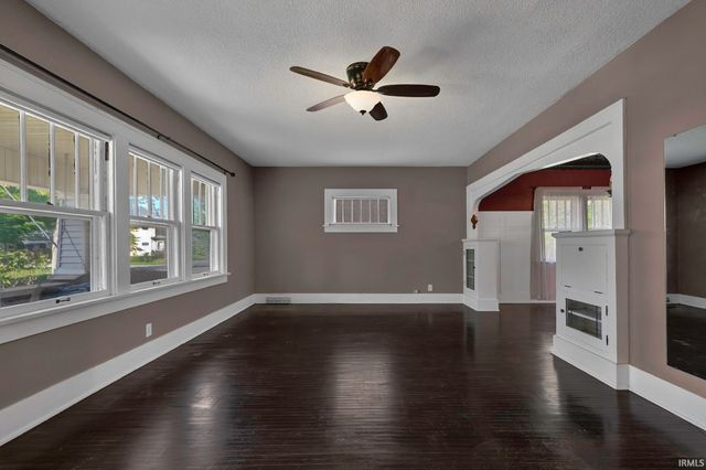1709 Columbia Avenue, Fort Wayne, IN 46805