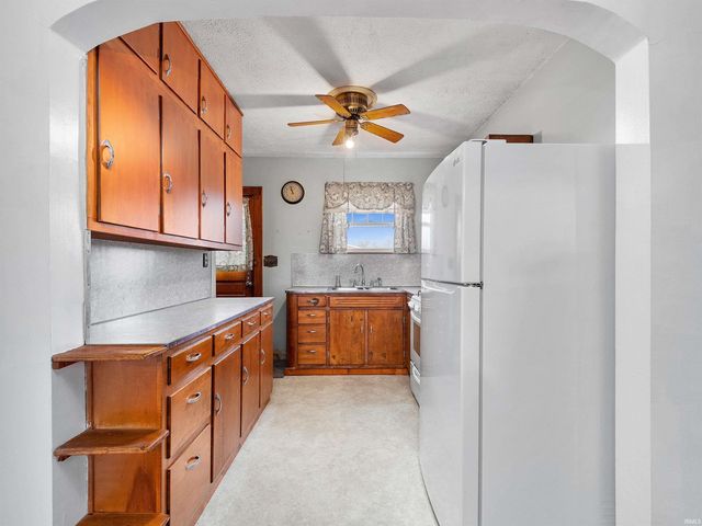 5430 W Delphi Pike, Marion, IN 46952