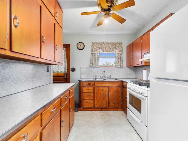 5430 W Delphi Pike, Marion, IN 46952