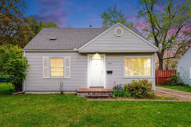 1705 Roseland Avenue, Kalamazoo City, MI 49001