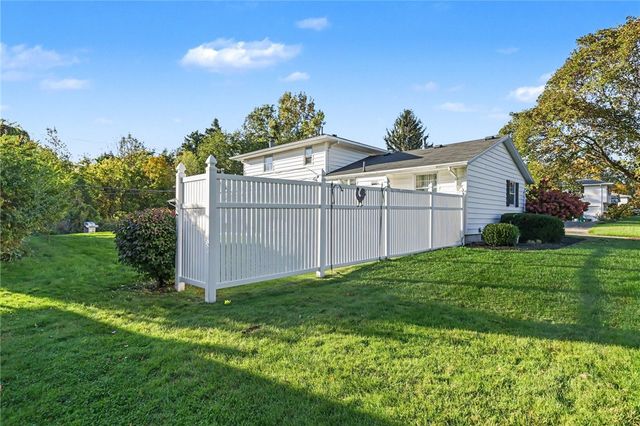 99 Bridgewood Drive, Greece, NY 14612