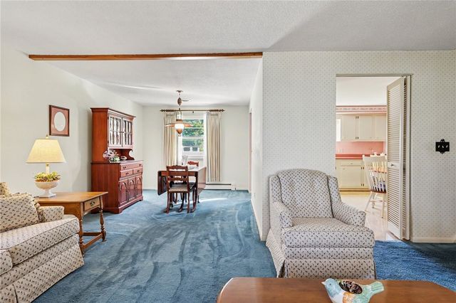 99 Bridgewood Drive, Greece, NY 14612