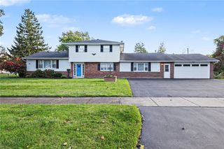 99 Bridgewood Drive, Greece, NY 14612