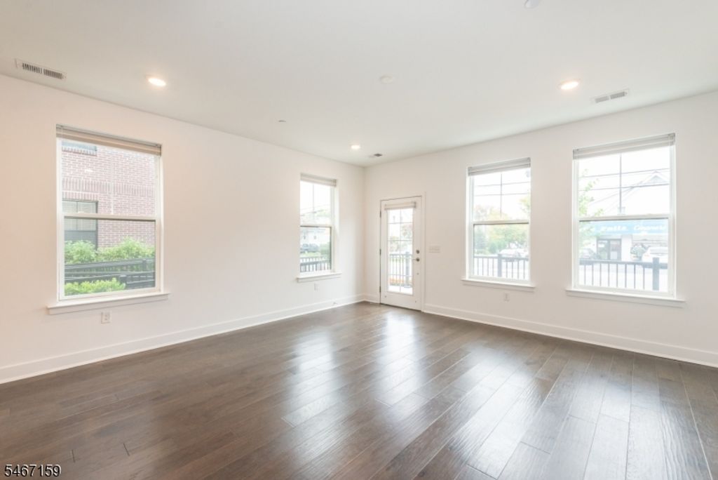 341 Main St, Little Falls Twp., NJ 07424 — photo 5