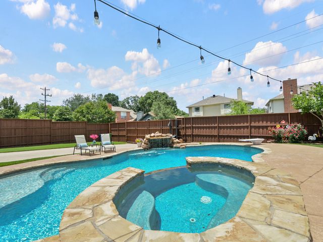 404 Marlow Drive, Flower Mound, TX 75028