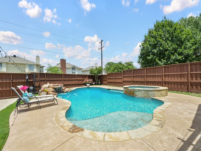 404 Marlow Drive, Flower Mound, TX 75028