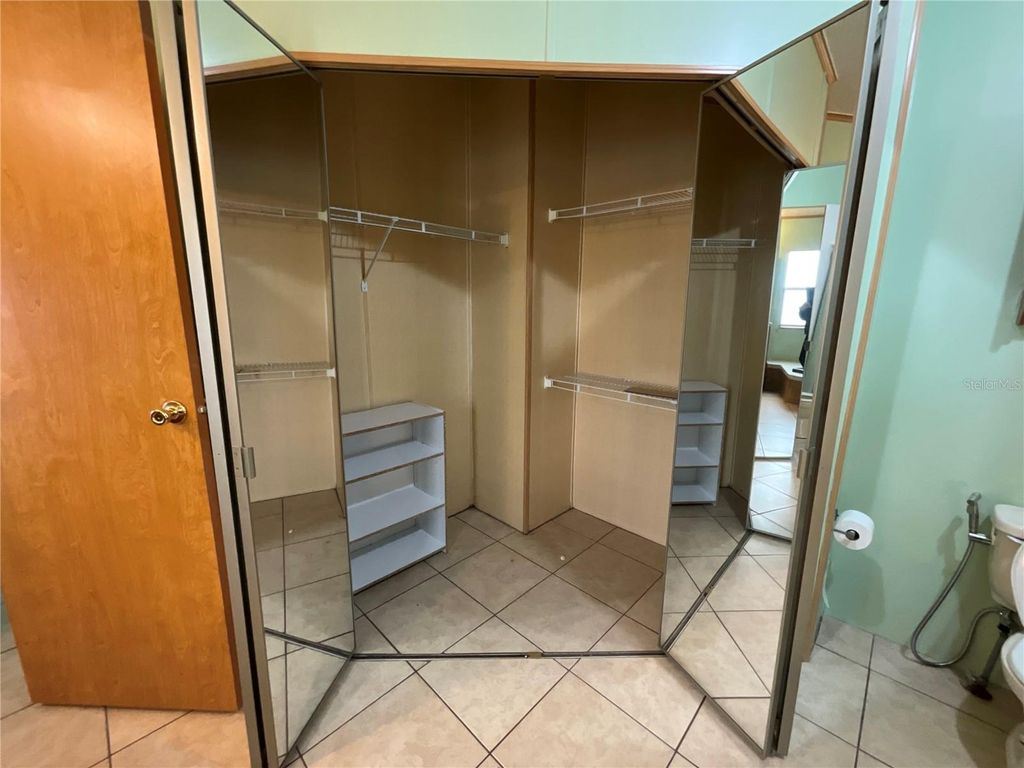 Image 48 of property listing at 116 TRADERS COVE BOULEVARD, Debary, FL 32713