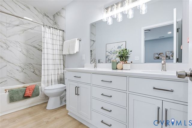 2609 Suffolk St, Hopewell, VA 23860