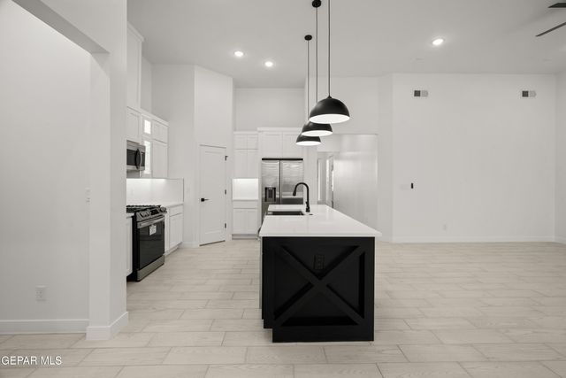 14413 Dune Flower Parkway, Horizon City, TX 79928