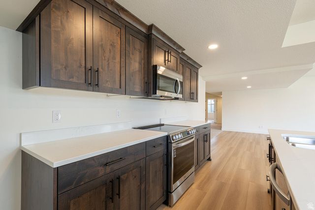 1727 N SIENA CIR, Pleasant Grove, UT 84062