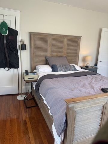 24 Warren Ave 1, Milton, MA 02186