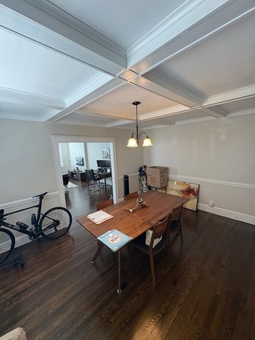 24 Warren Ave 1, Milton, MA 02186